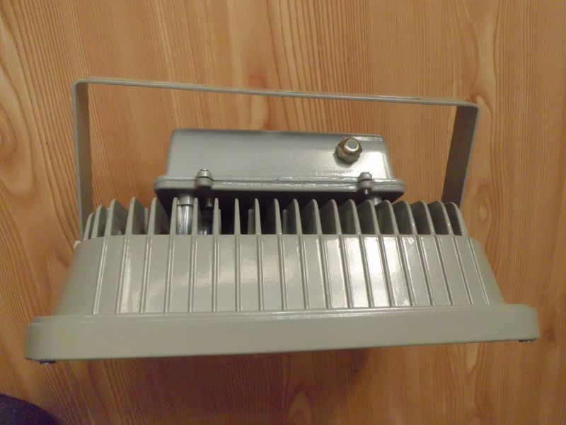 PJ 1076 60 Watt Projektör Kasa
