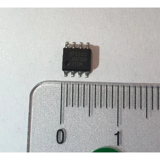 ADC08831IMX 8-Bit Serial I/O CMOS A/D Converters with Multiplexer and Sample/Hold Function