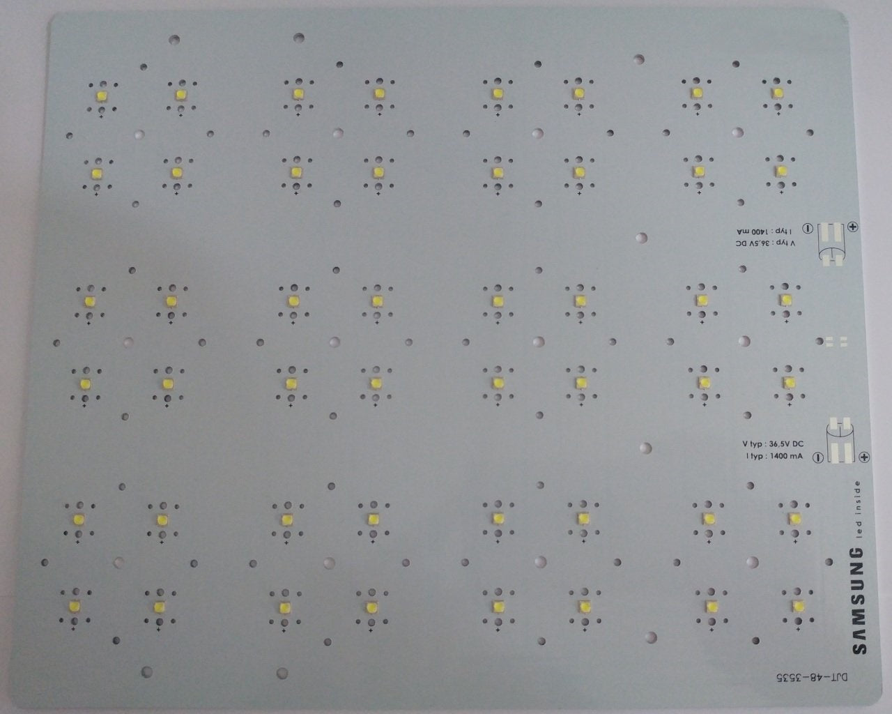 48x3 Watt Toshiba TL1L3 205x255mm Modül Beyaz