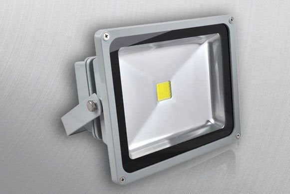 COB LED Projektör IP66 Dış Mekan Beyaz Kasa